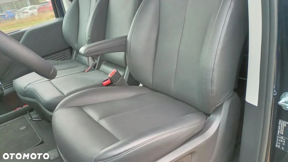 Hyundai Staria 1.6 T-GDI HEV Smart VIP - 11