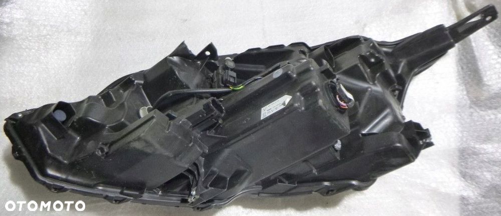 Nissan Qashqai Reflektor Prawy 100-8D02G - 7