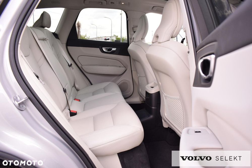 Volvo XC 60 - 22