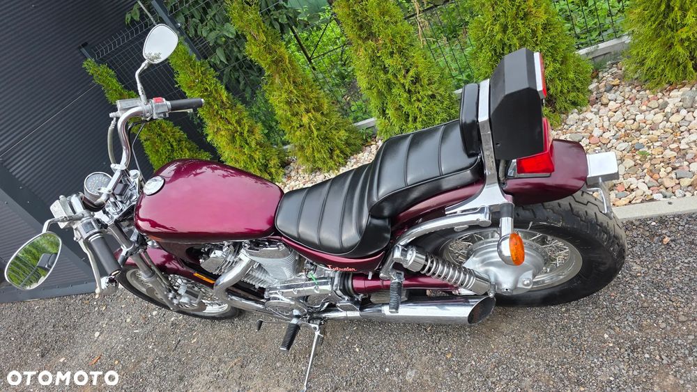 Suzuki Intruder - 9