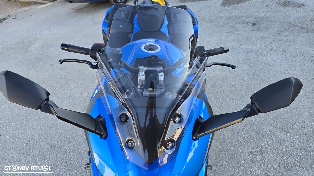 Suzuki GSX S 1000GT+ - 11