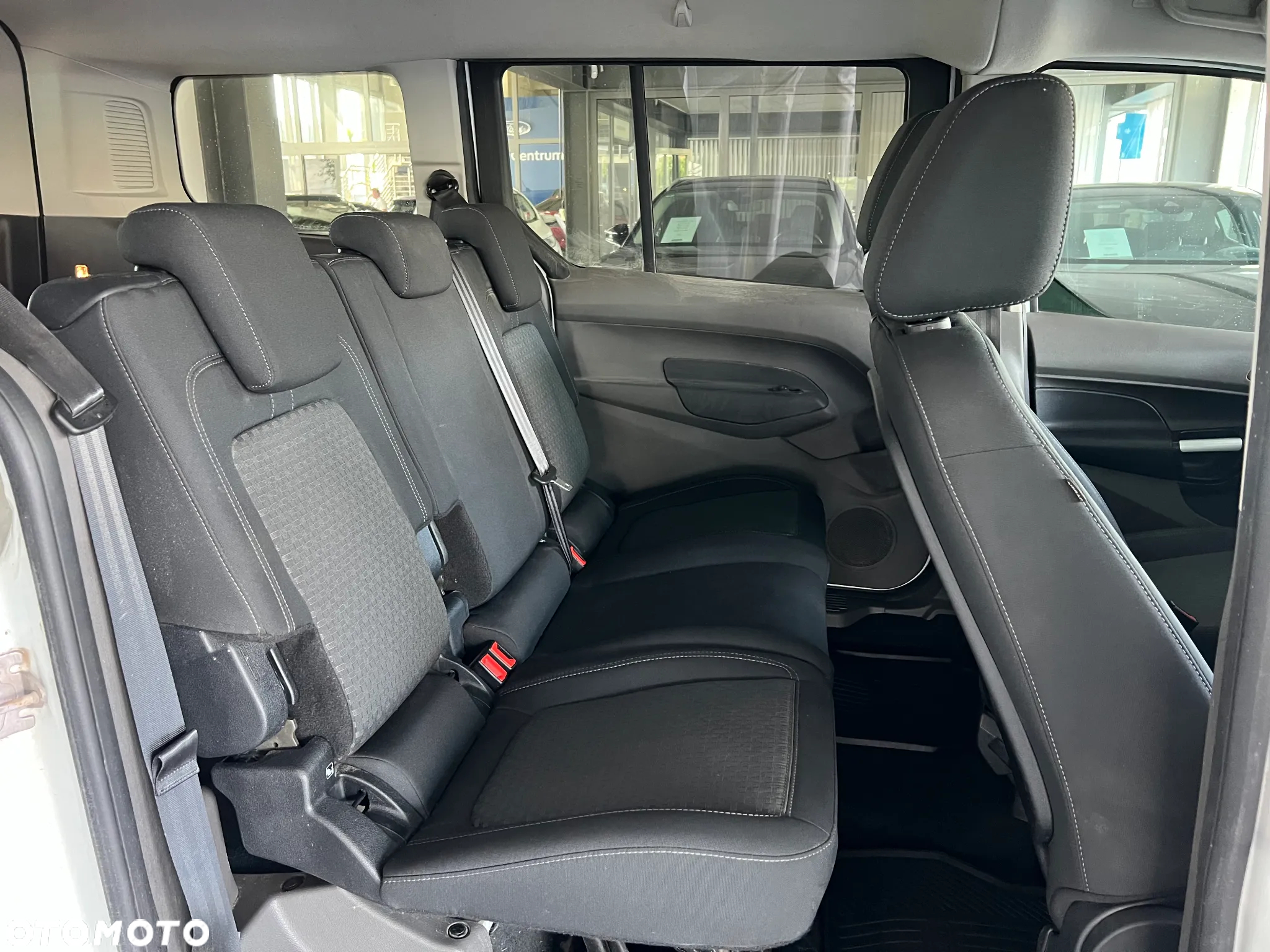 Ford Tourneo Connect Gr 1.5 EcoBlue Trend - 31