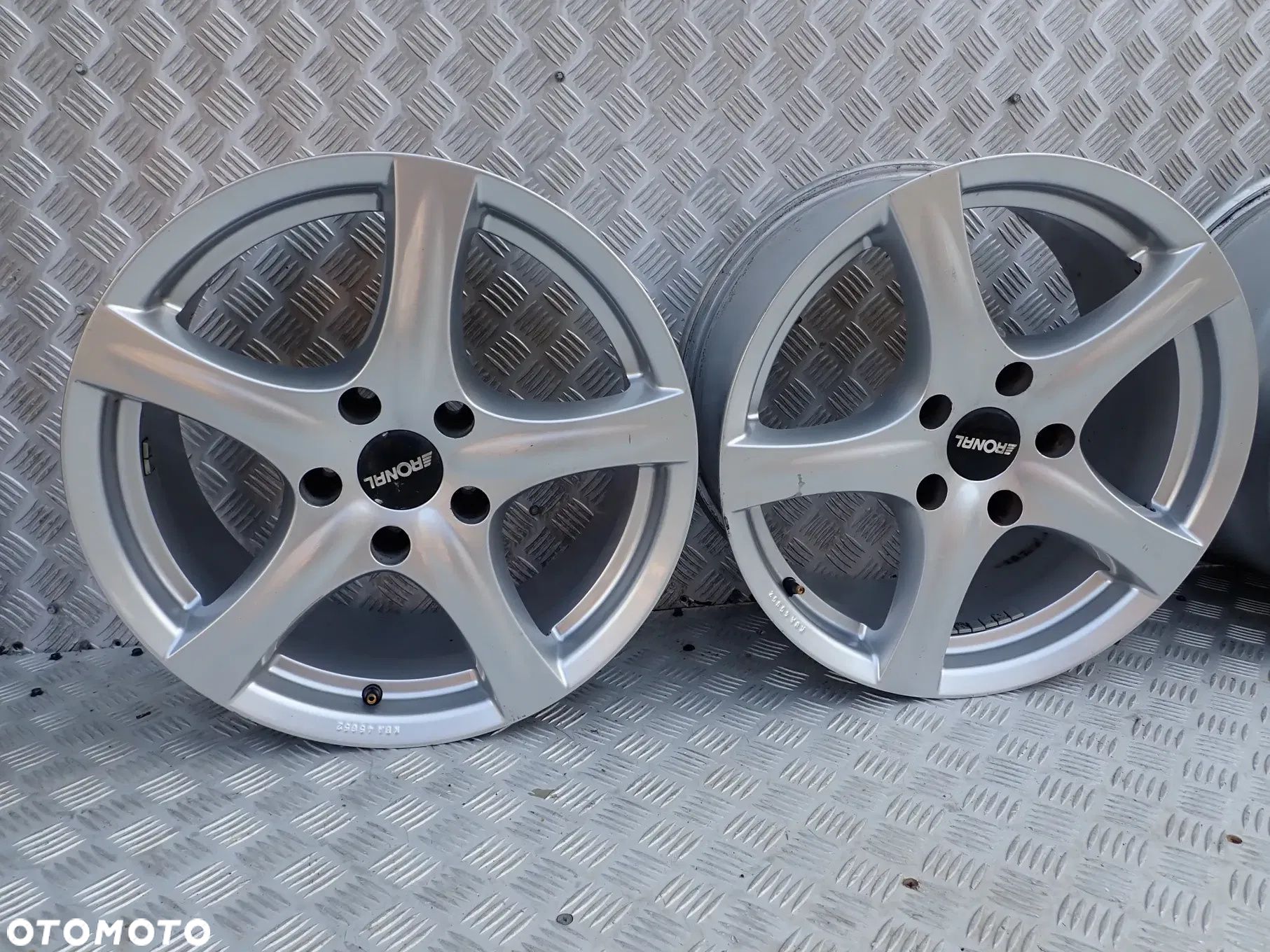 FELGI ALUMINIOWE BMW VW MULTIVAN 5X120 8JX17 ET35 - 1