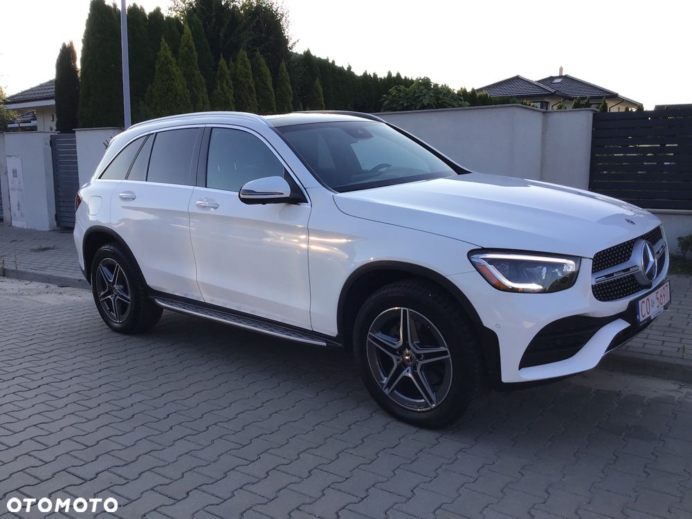 Mercedes-Benz GLC 300 4Matic 9G-TRONIC AMG Line Plus - 9