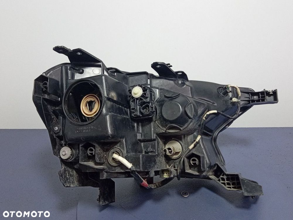 FORD RANGER MK5 LIFT REFLEKTOR LEWY SOCZEWKA UK - 2