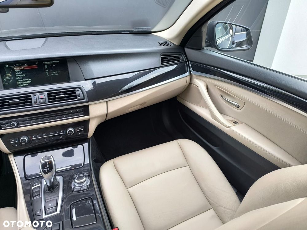 BMW Seria 5 520d xDrive - 20