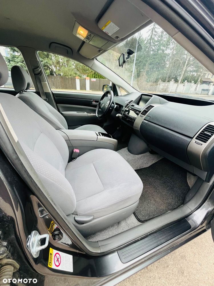Toyota Prius - 7