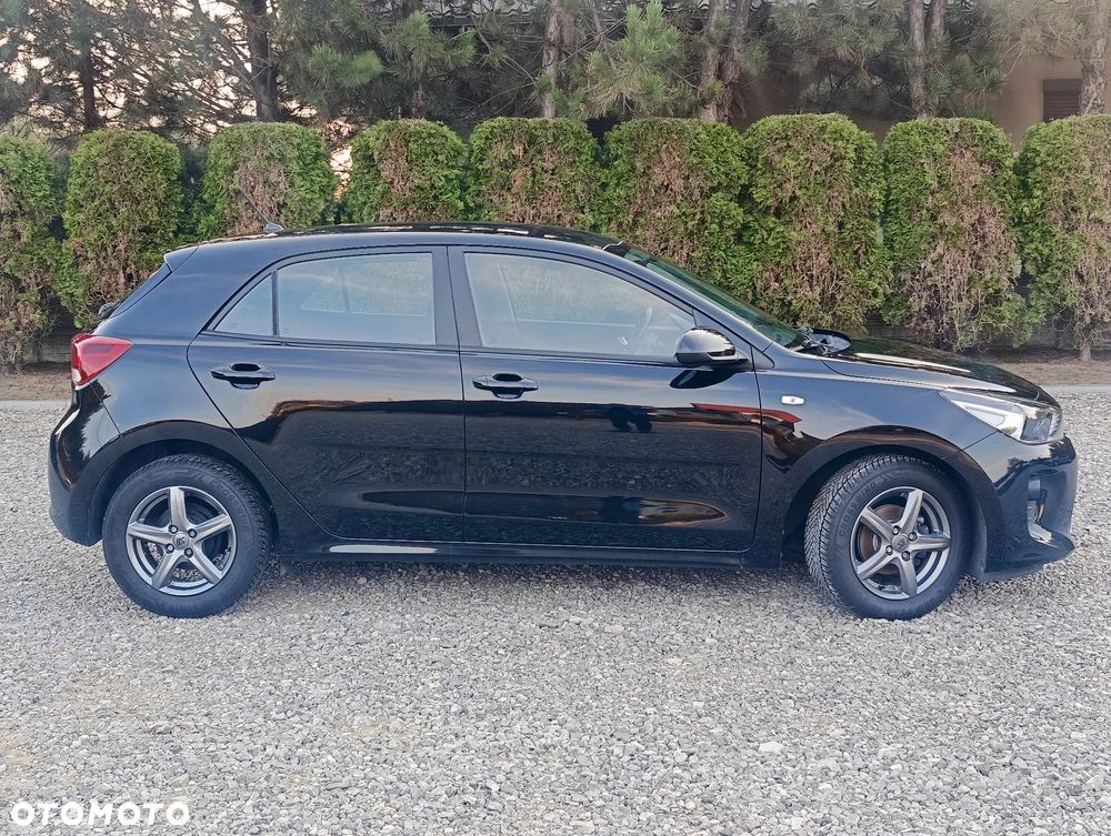 Kia Rio 1.2 Edition 7 - 12