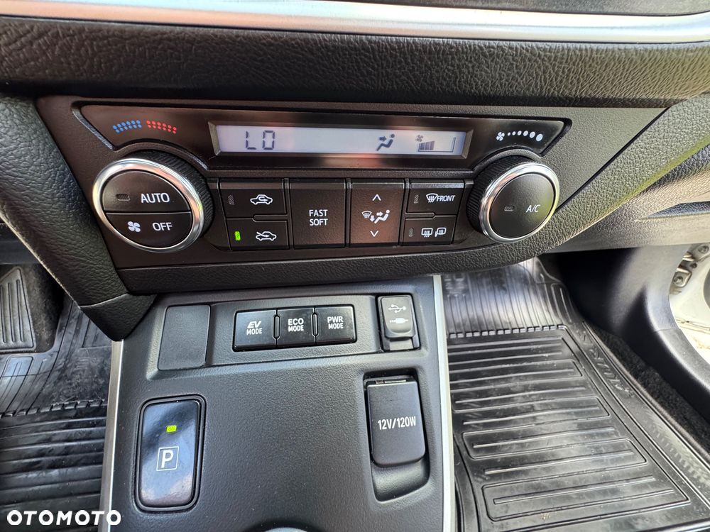 Toyota Auris - 19