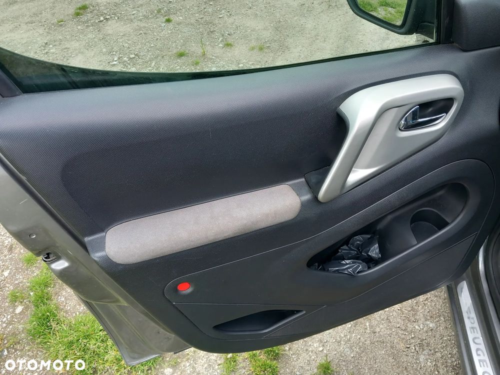 Peugeot Partner Kombi 110 Premium - 18