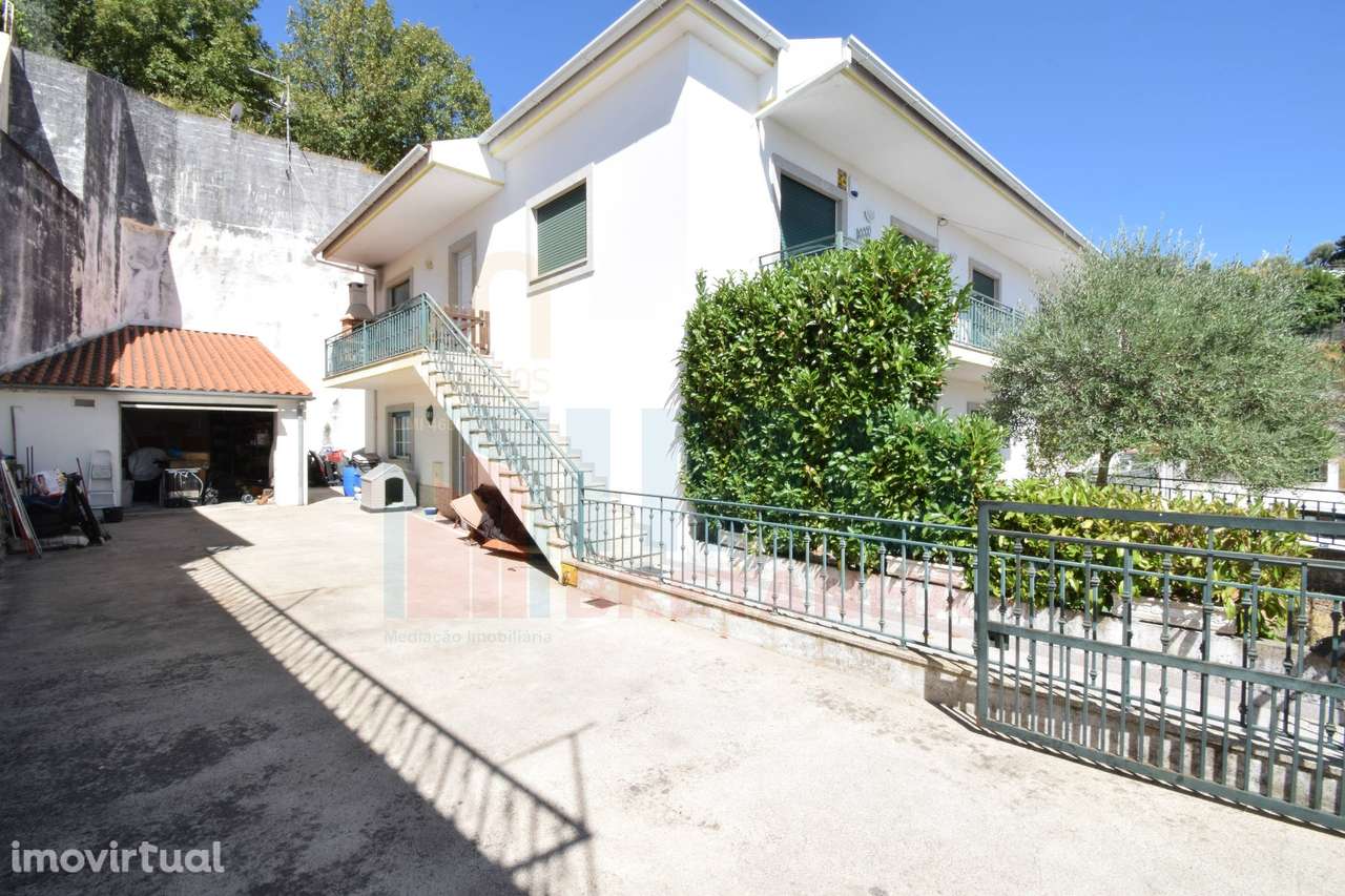 Andar Moradia V3 c/ Terraço e Garagem - Penedos Altos - Grande imagem: 2/28