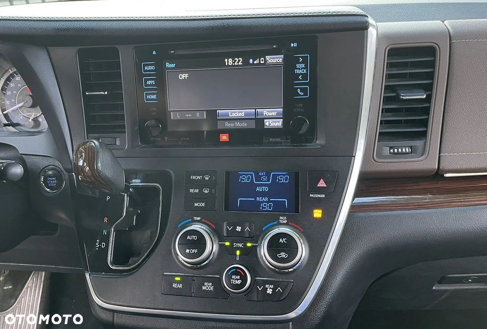 Toyota Sienna - 19