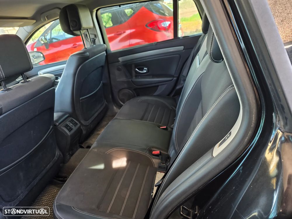 Renault Laguna Break 2.0 dCi Dynamique S - 8