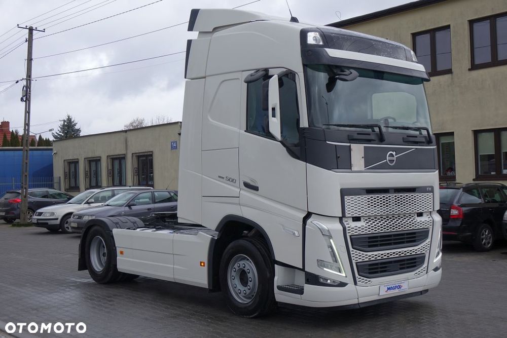 Volvo FH 500 GLOBETROTTER / I-SAVE / STANDARD / AUTOMAT / EURO 6 / KLIMATYZACJA POSTOJOWA / LODÓWKA / LED / NAVI / 2 ZBIORNIKI - 3