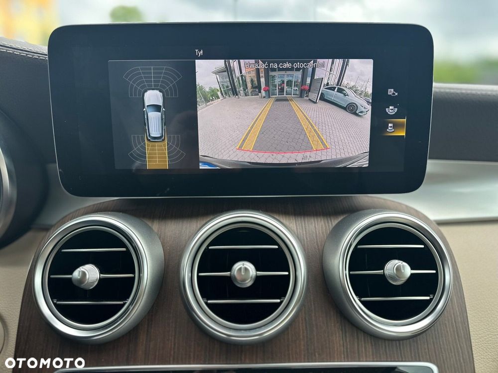 Mercedes-Benz GLC - 15