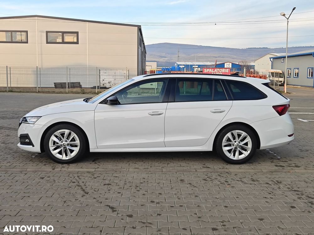 Skoda Octavia 2.0 TDI DSG Sportline - 9