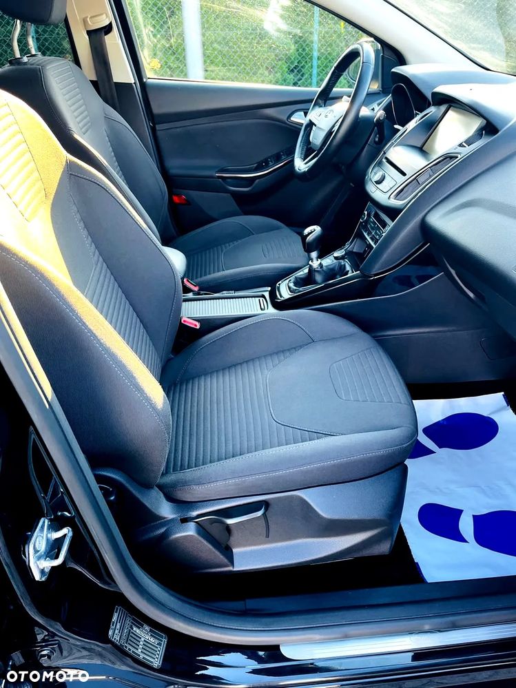 Ford Focus - 12