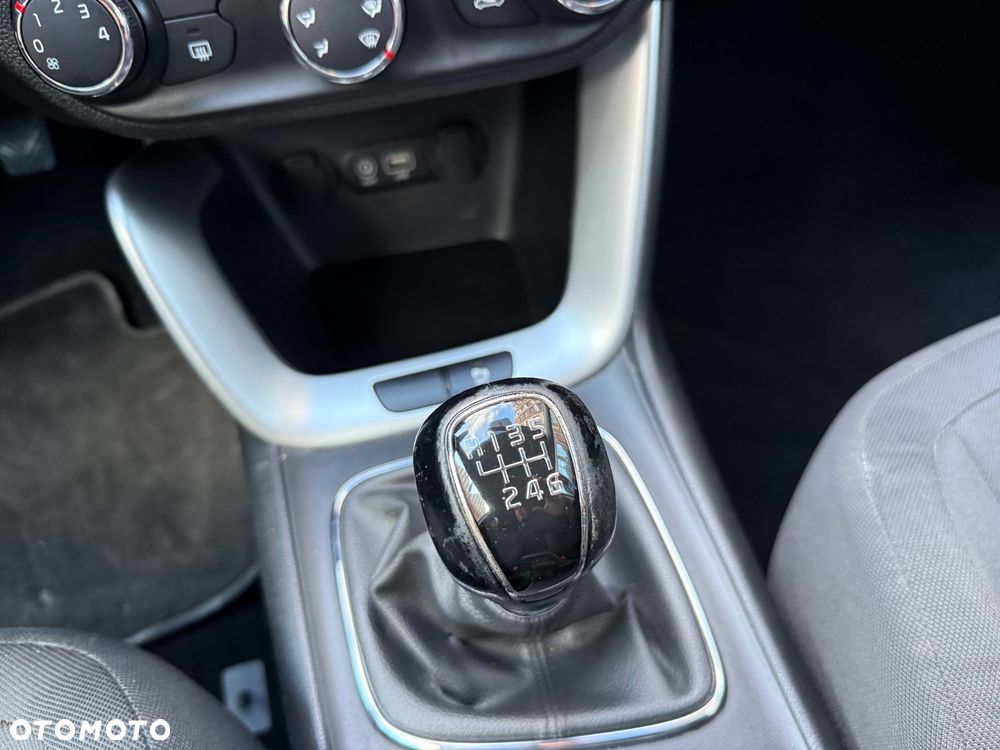 Kia Ceed 1.6 CRDi 136 ISG Dream Team Edition - 16