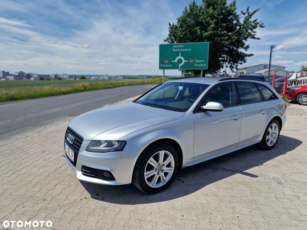 Audi A4 Avant 2.0 TDI DPF quattro Ambition - 2