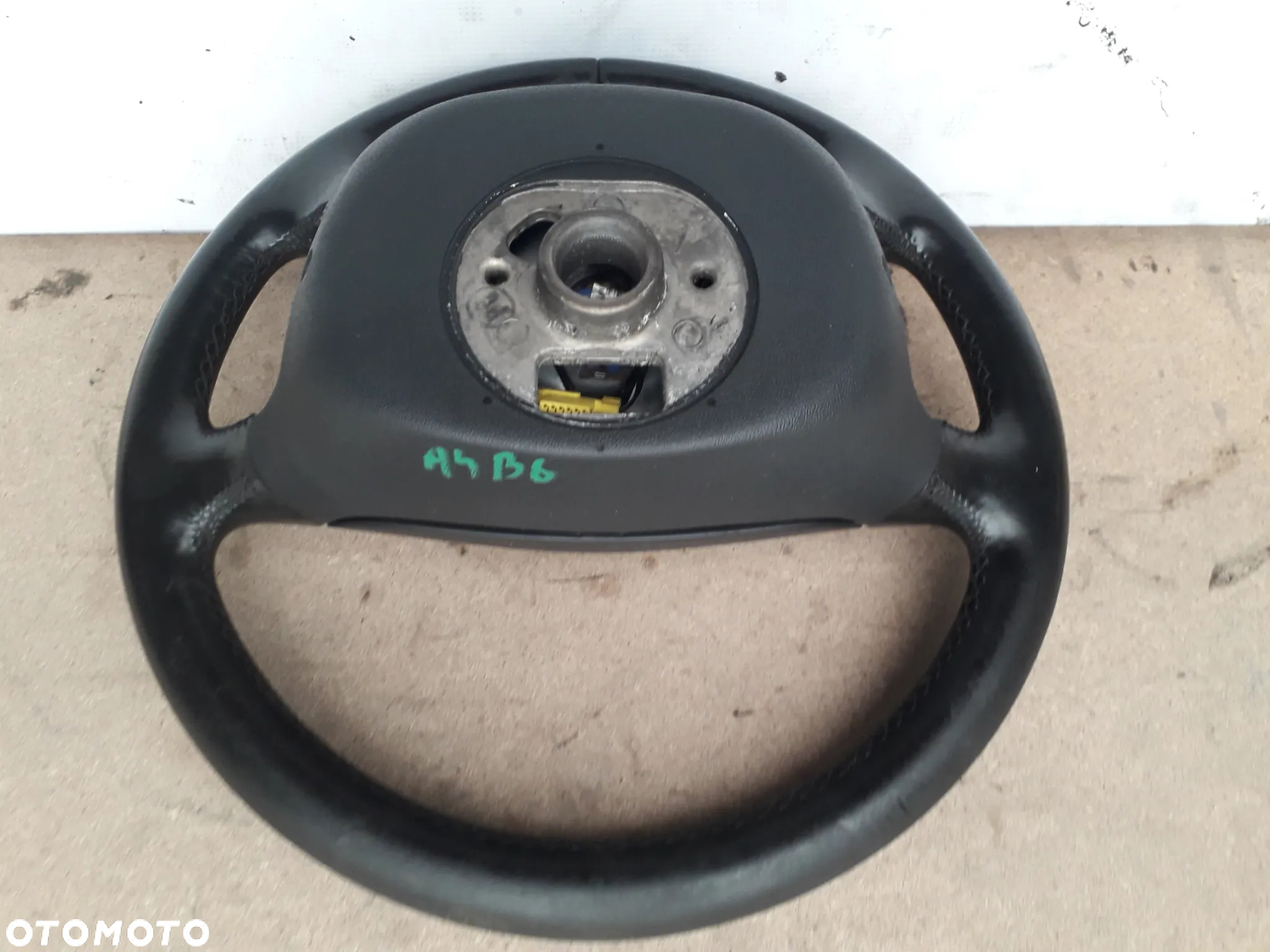 Kierownica AUDI A4 B6 - 2