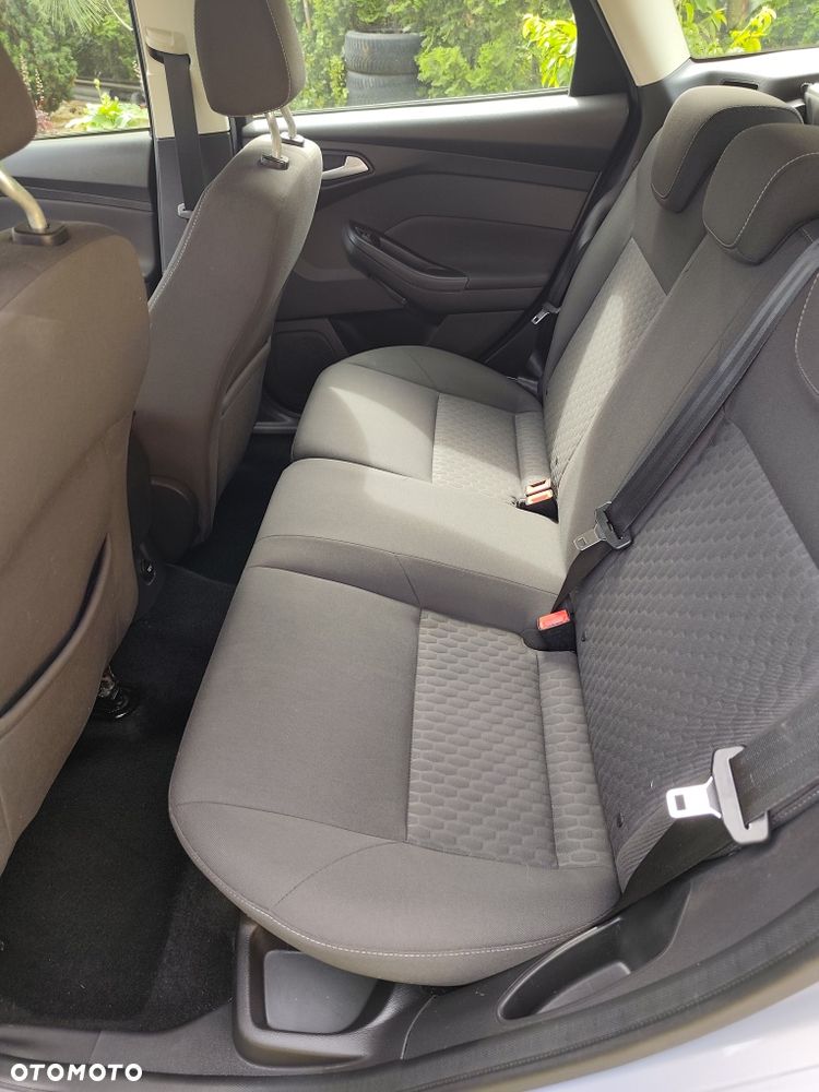 Ford Focus - 8