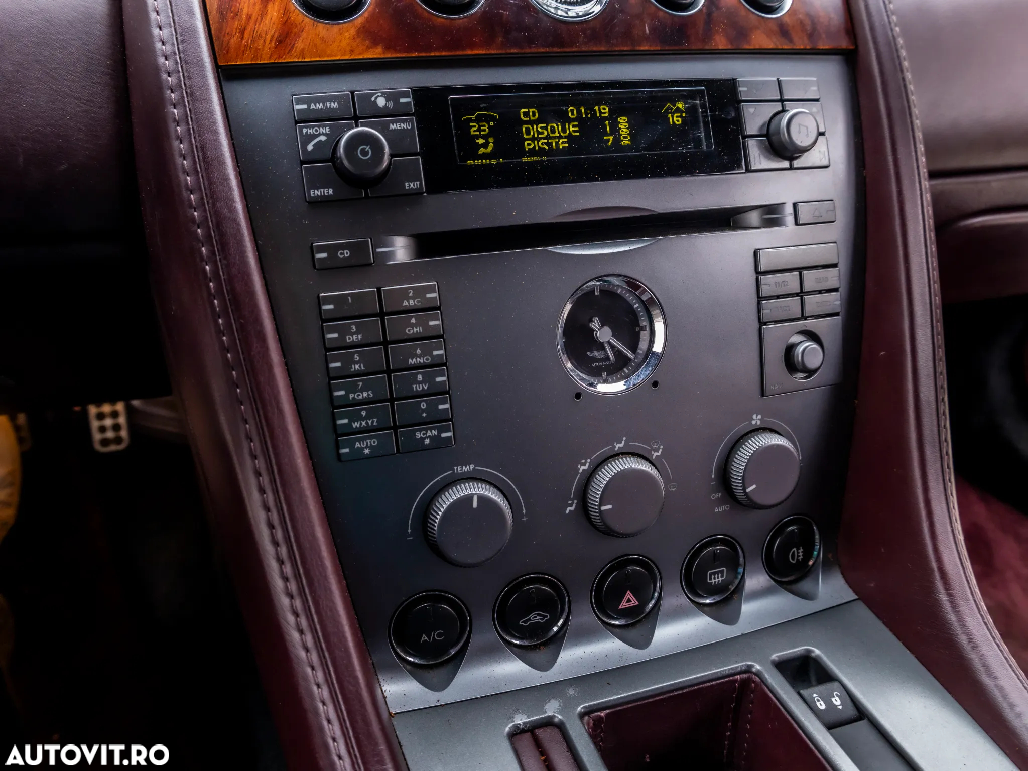 Aston Martin DB9 Coupe Touchtronic - 23