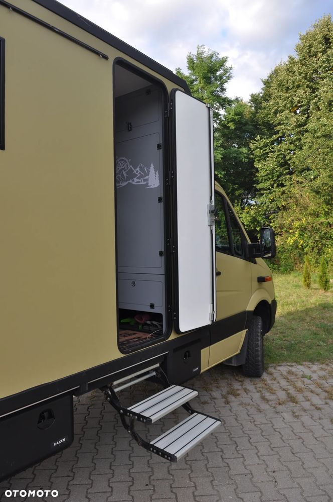 Mercedes-Benz Sprinter - 10