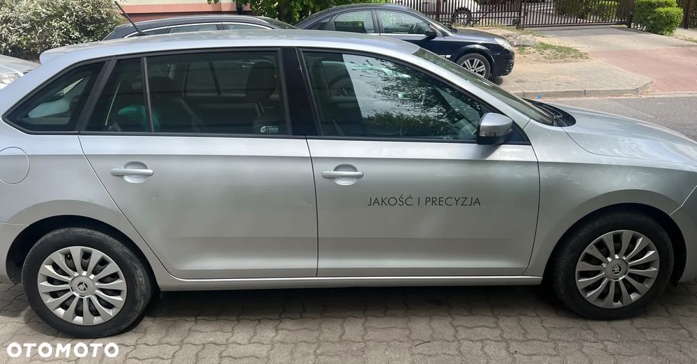 Skoda RAPID 1.6 TDI DPF Ambition - 2