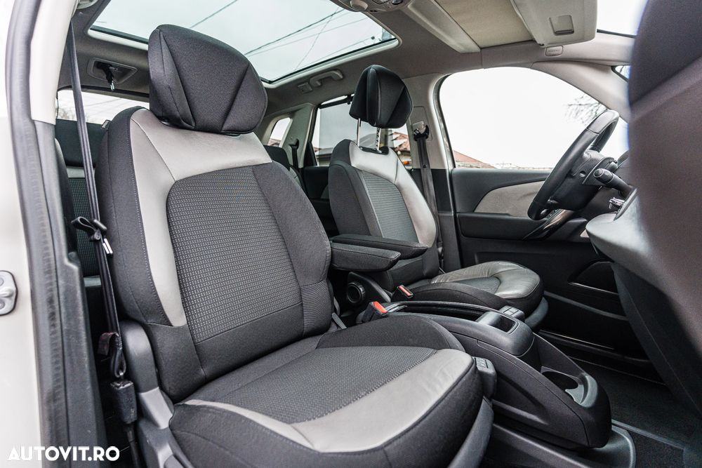 Citroën C4 Space Tourer PureTech 130 Stop&Start EAT8 SHINE - 8