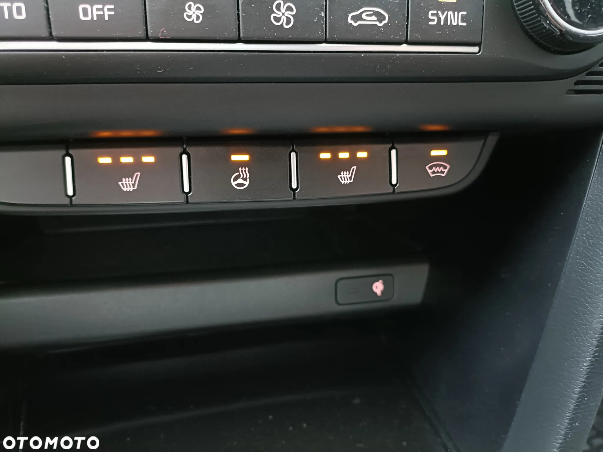 Kia ProCeed 1.5 T-GDI GT Line - 23