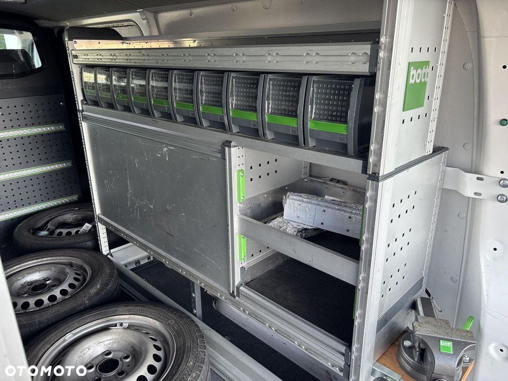 Volkswagen Transporter - 21