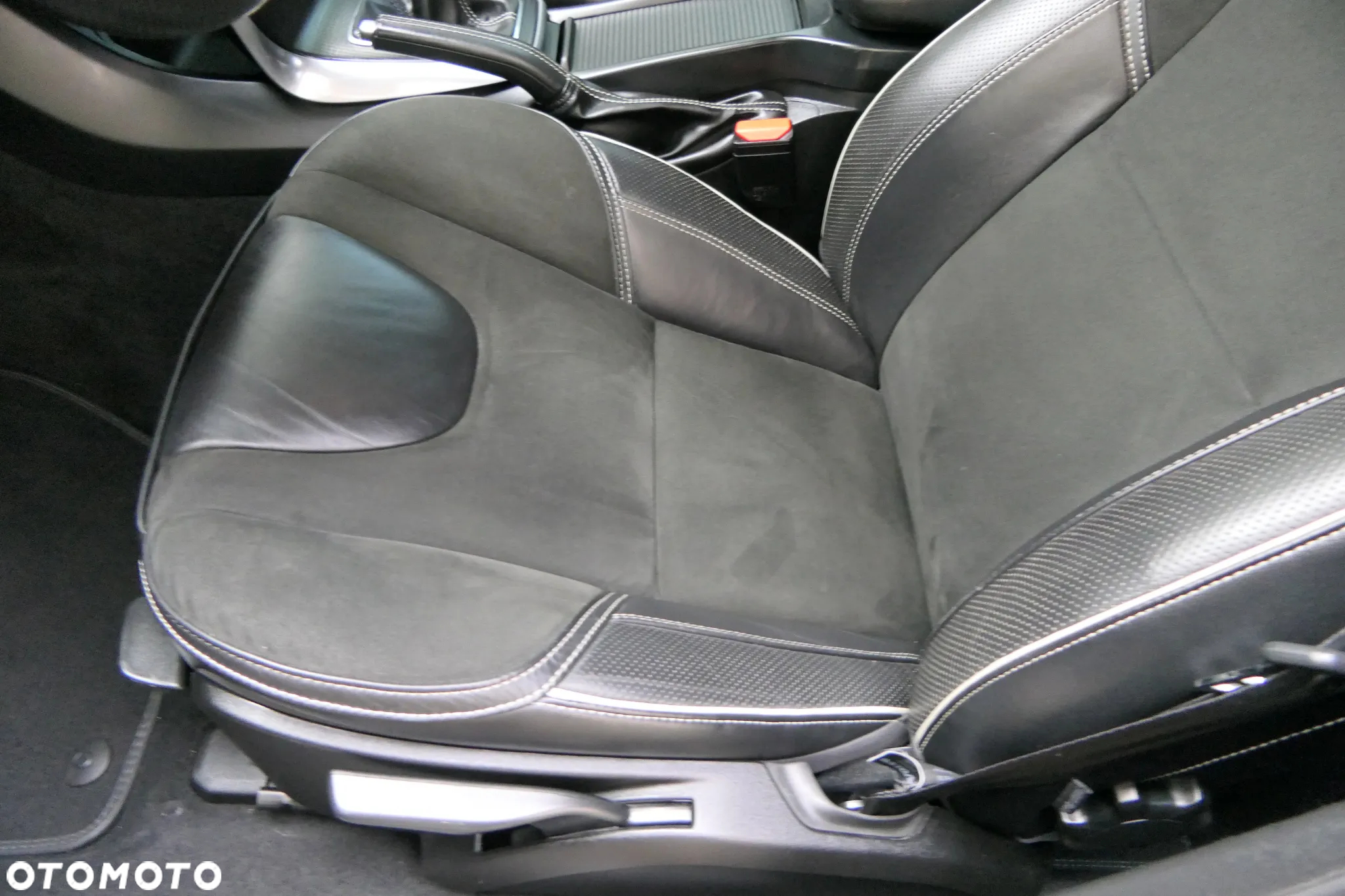 Volvo V40 D3 RDesign - 21