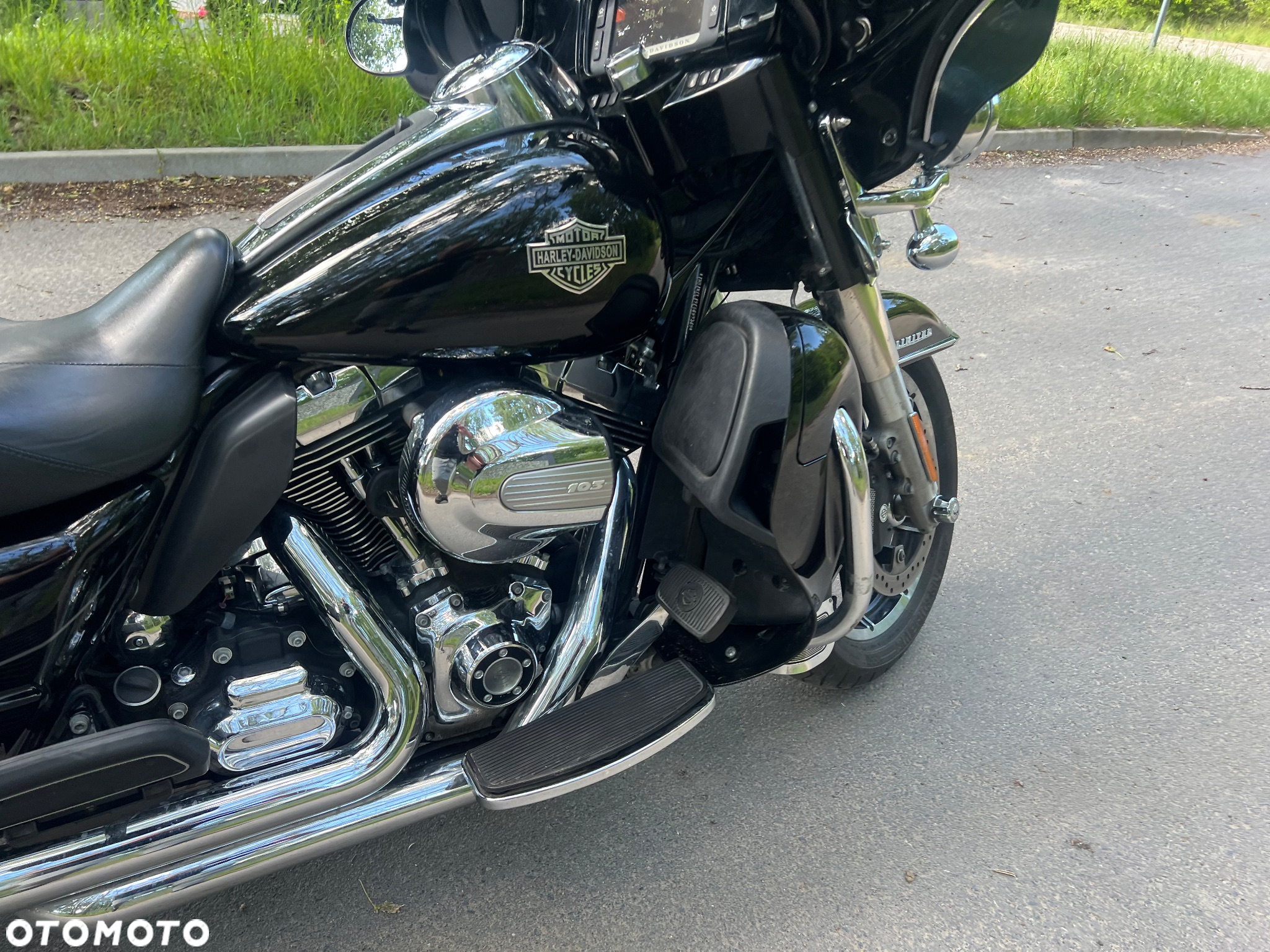 Harley-Davidson FLH Electra Glide - 21