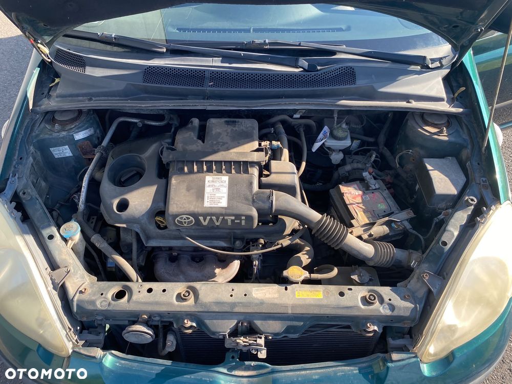 Toyota Yaris 1.3 Blue - 10