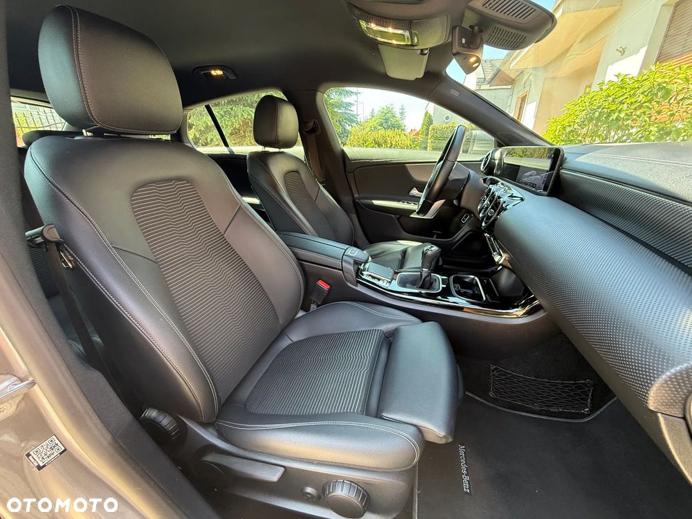 Mercedes-Benz CLA 180 d Edition 2020 - 17