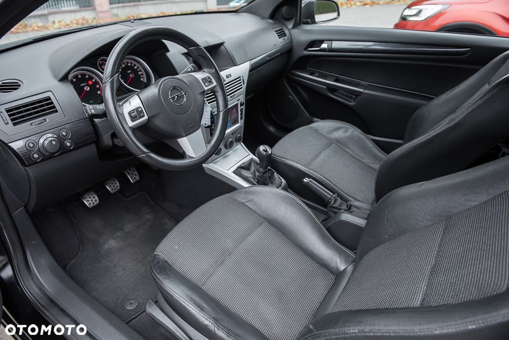 Opel Astra 2.0 Turbo Edition Plus - 10