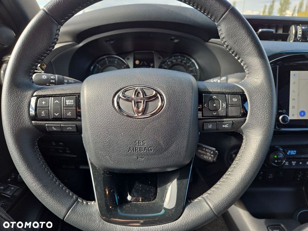 Toyota Hilux 2.8 D-4D mHEV Double Cab Invincible 4x4 - 16