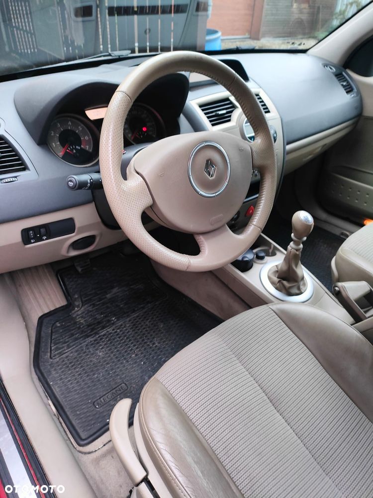 Renault Megane 2.0 16V Privilege - 7