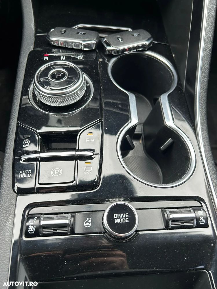 Kia K5 - 23