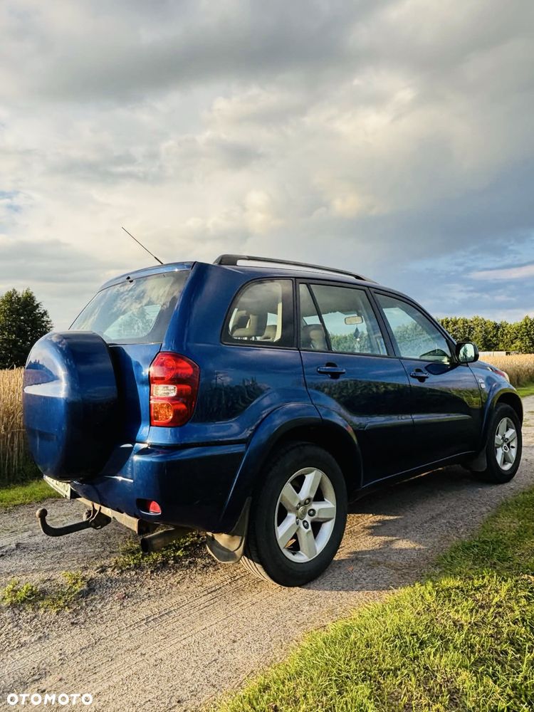 Toyota RAV4 - 5