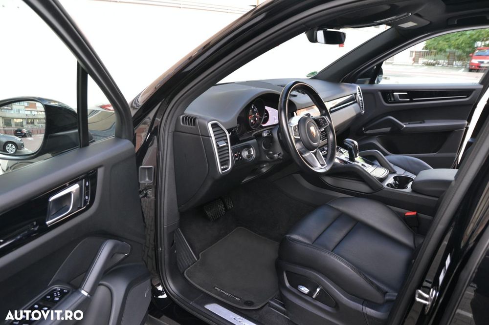 Porsche Cayenne Tiptronic S - 11
