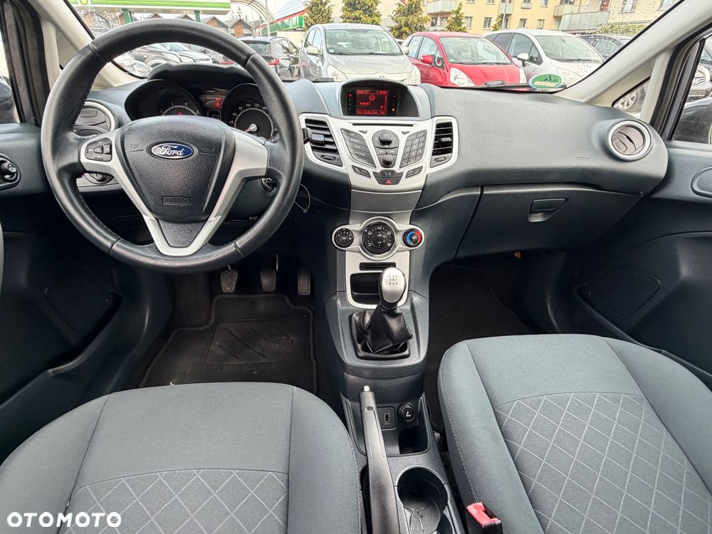 Ford Fiesta 1.25 Champions Edition - 5