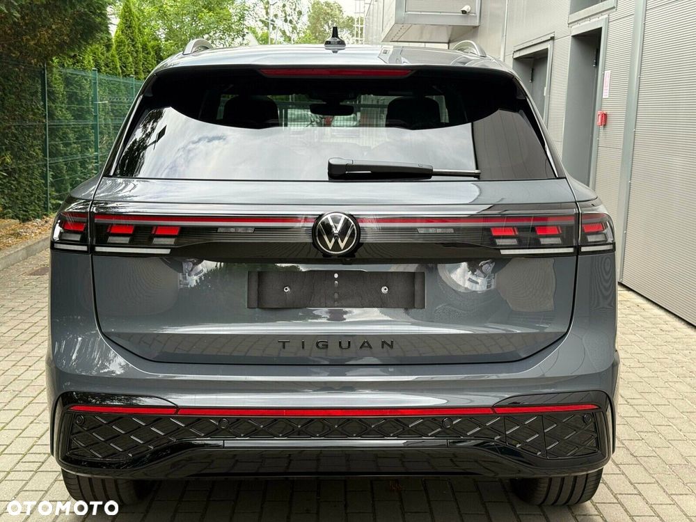 Volkswagen Tiguan - 9