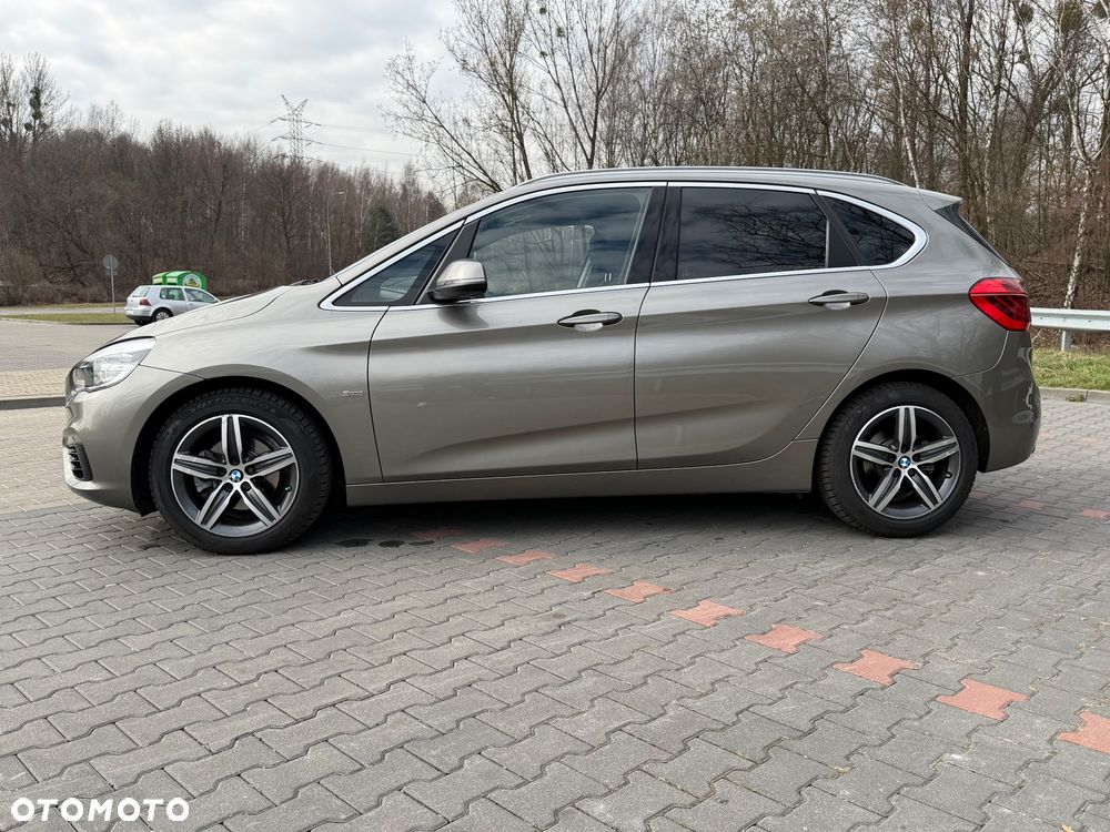 BMW Seria 2 218d xDrive Sport Line sport - 9