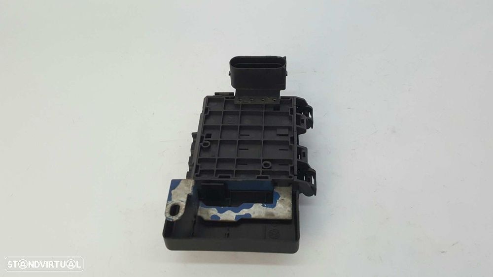 CAIXA DE RELÉS/ FUSÍVEIS VOLKSWAGEN POLO BERLINA (6N2) TRENDLINE - 2