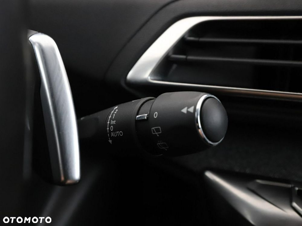Peugeot 5008 PureTech 130 EAT8 Stop & Start Allure Business-Paket - 37