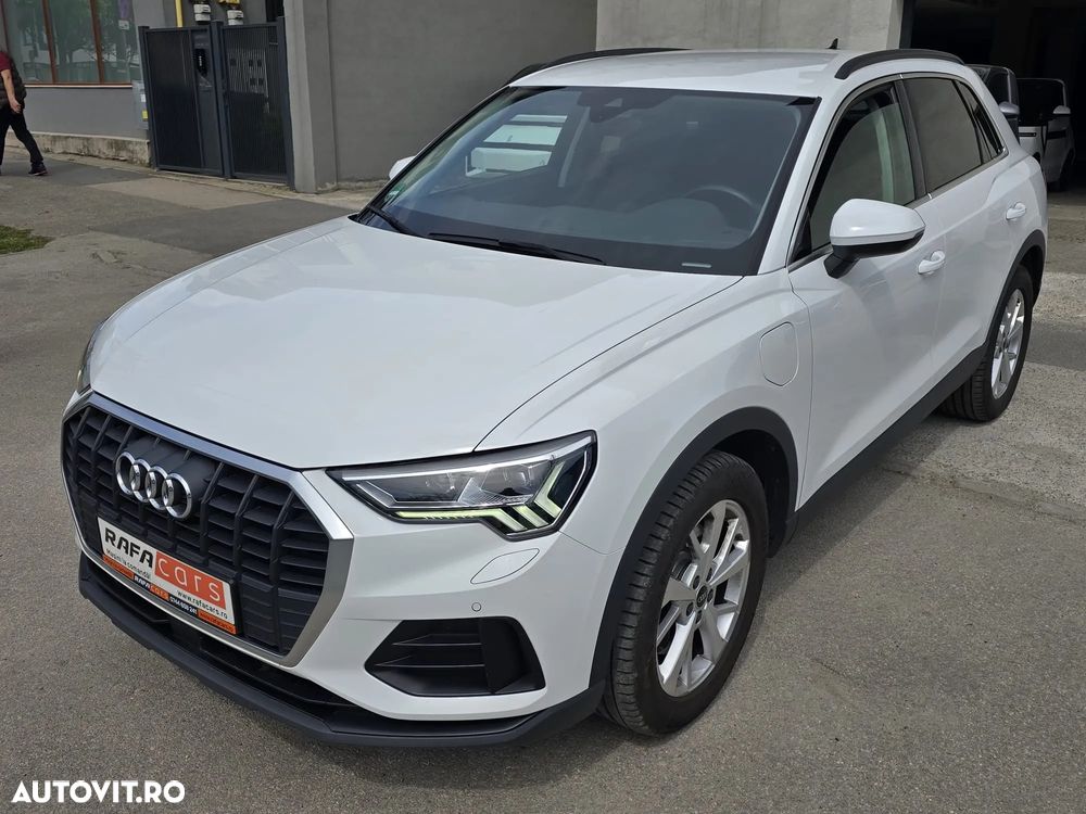 Audi Q3 45 TFSIe S tronic - 1
