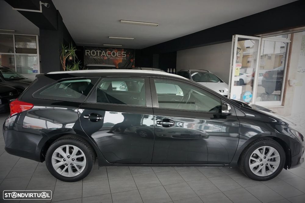Toyota Auris Touring Sports 1.33 VVT-i Active+AC - 6