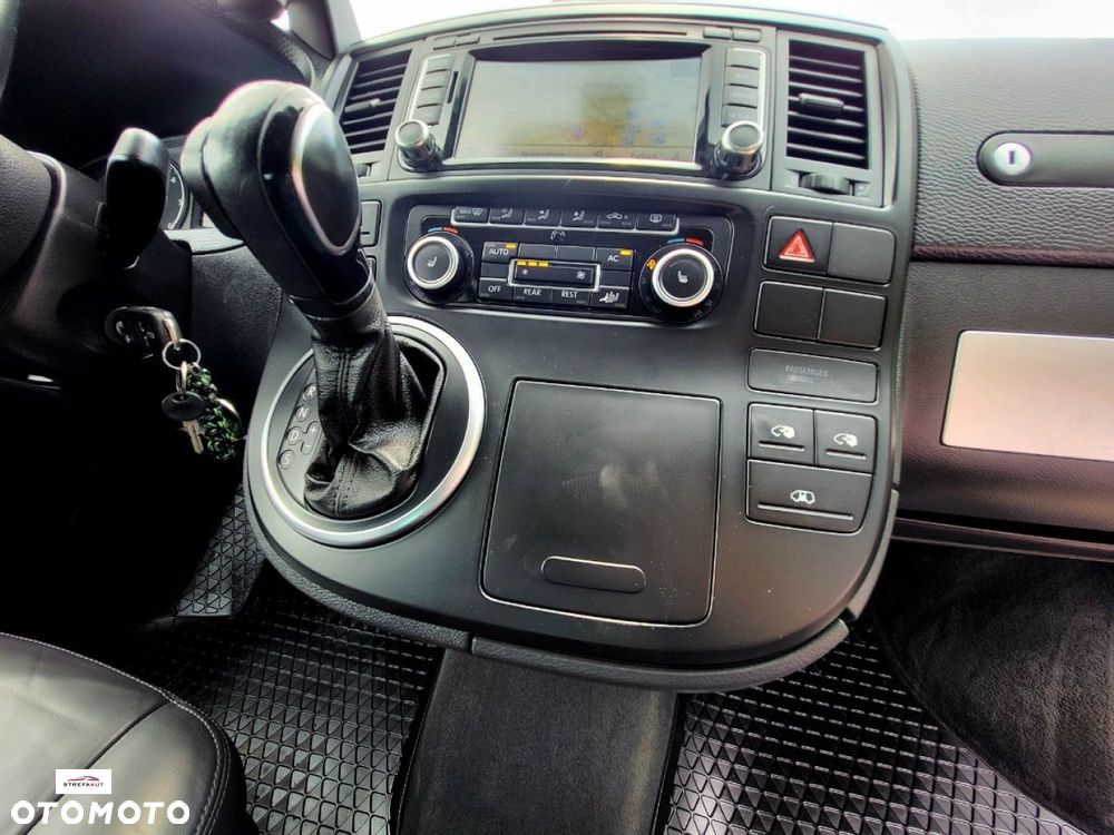 Volkswagen Multivan - 21