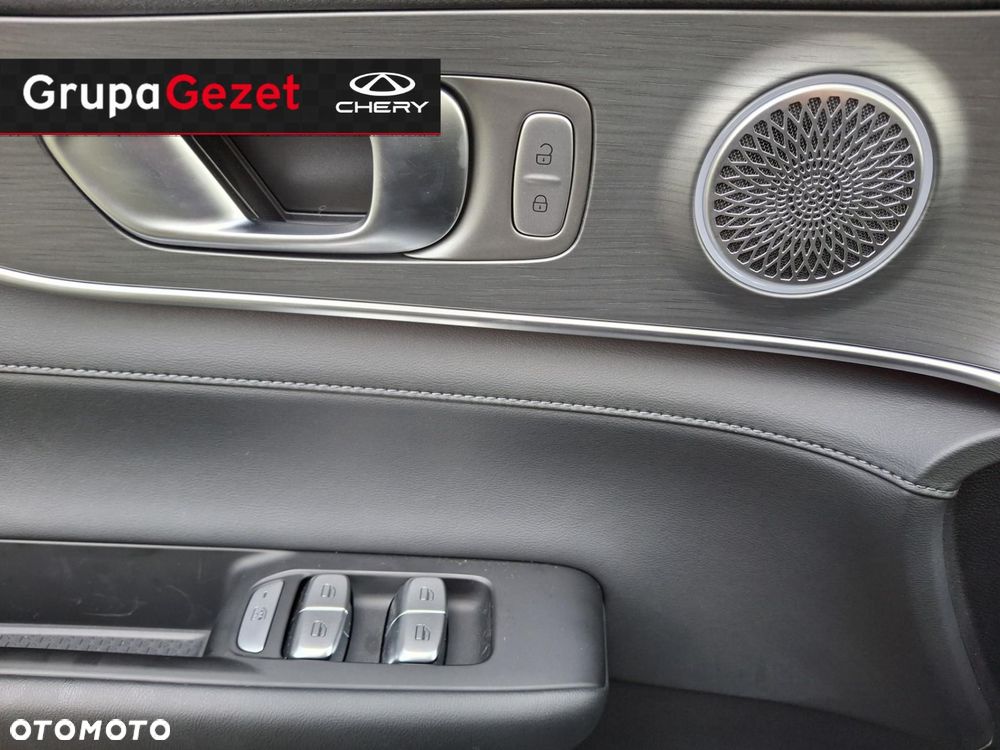 Chery Tiggo 8 1.5 T-GDI Super Hybrid Prestige DCT - 32
